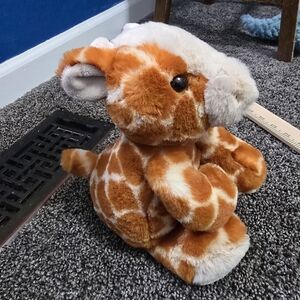 NWT Plush Giraffe Toy Super Soft Aurora World
